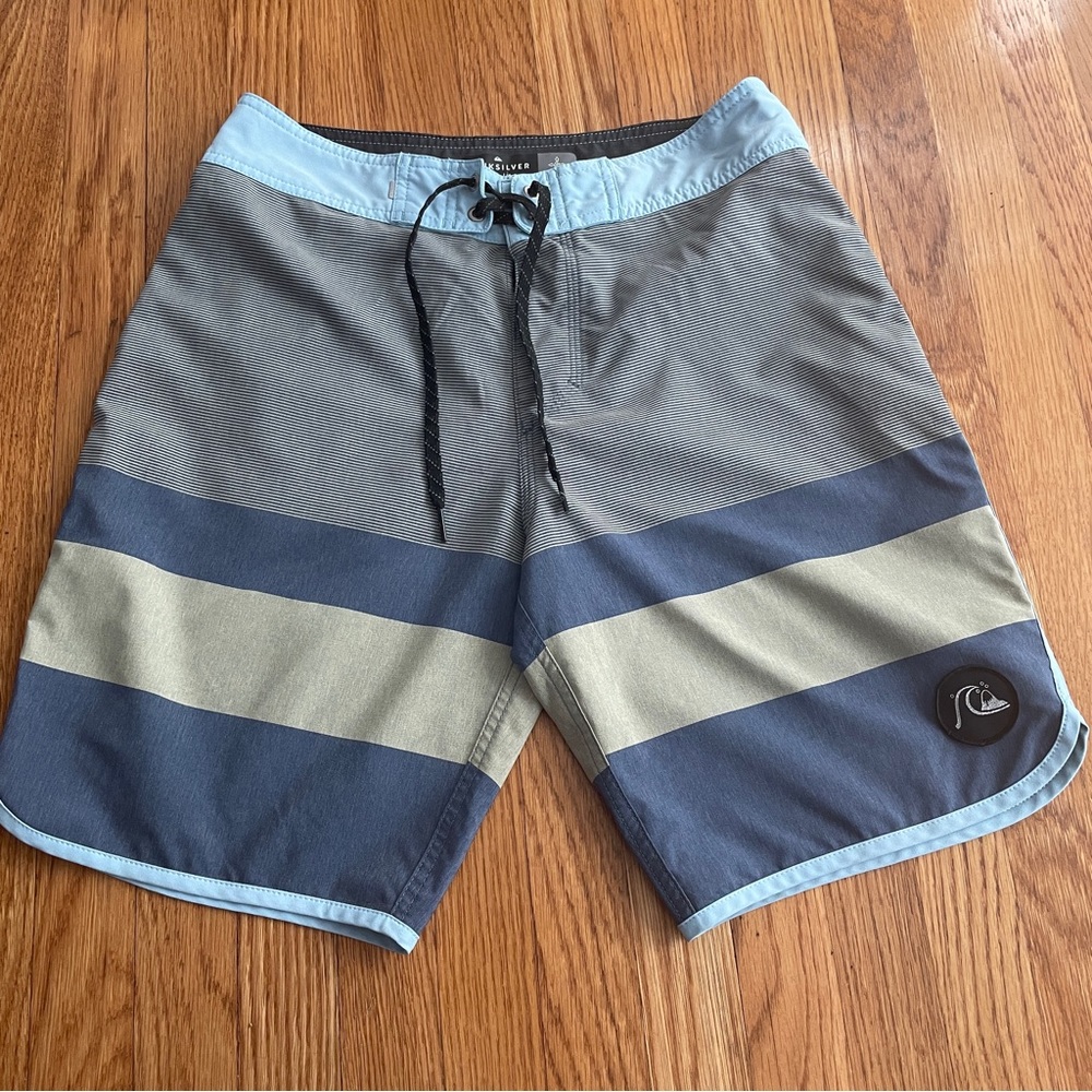 Quiksilver swim high line beach surf board shorts 28